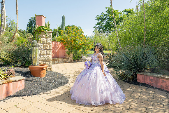 Arianna Ravelo quinceañera photoshoot at the Arboretum in Arcadia Ca. by Gustavo Villarreal Photography, 323-633-8283, www.gvphotoandvideo.com