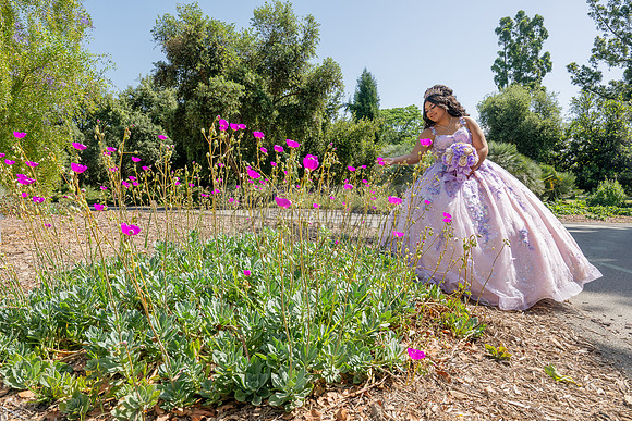 Arianna Ravelo quinceañera photoshoot at the Arboretum in Arcadia Ca. by Gustavo Villarreal Photography, 323-633-8283, www.gvphotoandvideo.com
