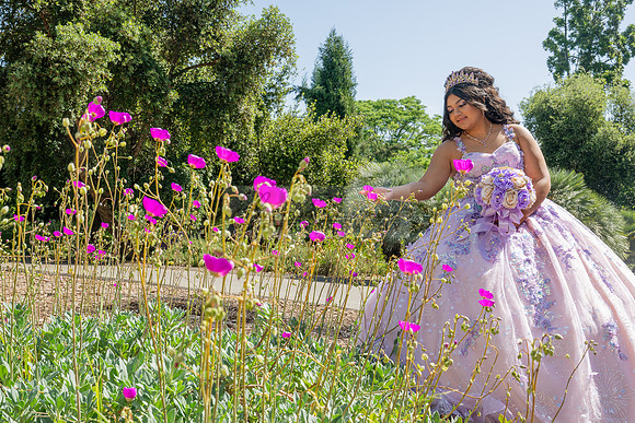 Arianna Ravelo quinceañera photoshoot at the Arboretum in Arcadia Ca. by Gustavo Villarreal Photography, 323-633-8283, www.gvphotoandvideo.com