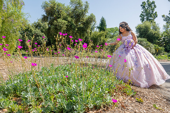 Arianna Ravelo quinceañera photoshoot at the Arboretum in Arcadia Ca. by Gustavo Villarreal Photography, 323-633-8283, www.gvphotoandvideo.com