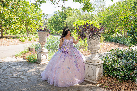 Arianna Ravelo quinceañera photoshoot at the Arboretum in Arcadia Ca. by Gustavo Villarreal Photography, 323-633-8283, www.gvphotoandvideo.com