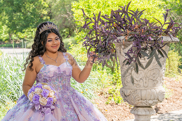 Arianna Ravelo quinceañera photoshoot at the Arboretum in Arcadia Ca. by Gustavo Villarreal Photography, 323-633-8283, www.gvphotoandvideo.com
