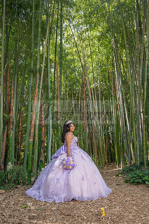 Arianna Ravelo quinceañera photoshoot at the Arboretum in Arcadia Ca. by Gustavo Villarreal Photography, 323-633-8283, www.gvphotoandvideo.com