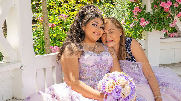 Arianna Ravelo quinceañera photoshoot at the Arboretum in Arcadia Ca. by Gustavo Villarreal Photography, 323-633-8283, www.gvphotoandvideo.com