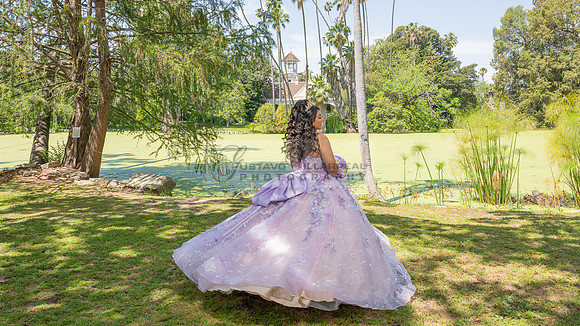 Arianna Ravelo quinceañera photoshoot at the Arboretum in Arcadia Ca. by Gustavo Villarreal Photography, 323-633-8283, www.gvphotoandvideo.com
