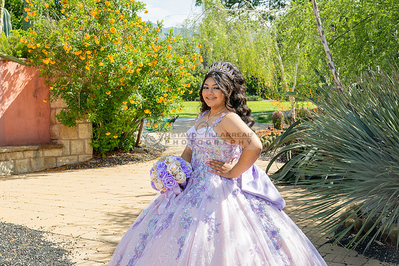 Arianna Ravelo quinceañera photoshoot at the Arboretum in Arcadia Ca. by Gustavo Villarreal Photography, 323-633-8283, www.gvphotoandvideo.com