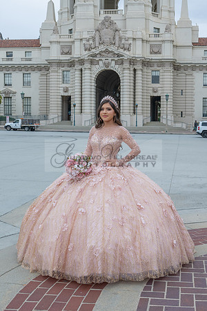 Ximena Alessandra quinceanera photos, videos, photographer, videographer in Pasadena City Hall California, Gustavo Villarreal Photography, 323-633-8283, www.gvphotoandvideo.com