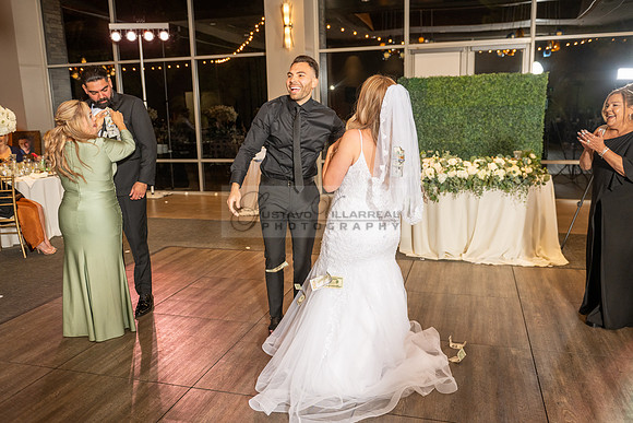Alberto y Lourdes wedding celebration, photographer, videographer at Rio Hondo country Club in Downey Ca. Gustavo Villarreal photography, 323-633-8283, www.gvphotoandvideo.com