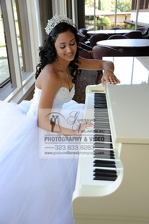 Mariah Quinceanera photoshoot, photographer, videographer, weddings, sweet 16 at Friendly Hills Country Club in Whittier Ca. 323-633-8283