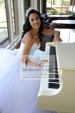 Mariah Quinceanera photoshoot, photographer, videographer, weddings, sweet 16 at Friendly Hills Country Club in Whittier Ca. 323-633-8283