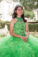 Diana Cordava-quinceanera-sweetsixteens-weddings-family-portrait