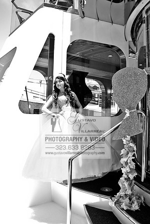 (323) 633-8283, Quinceaneras fotografia y video en Electra Cruis