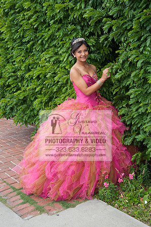 quinceaneras pictures in the Montebello City park, (323) 633-828