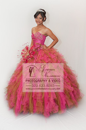 quinceaneras pictures in the Montebello City park, (323) 633-828