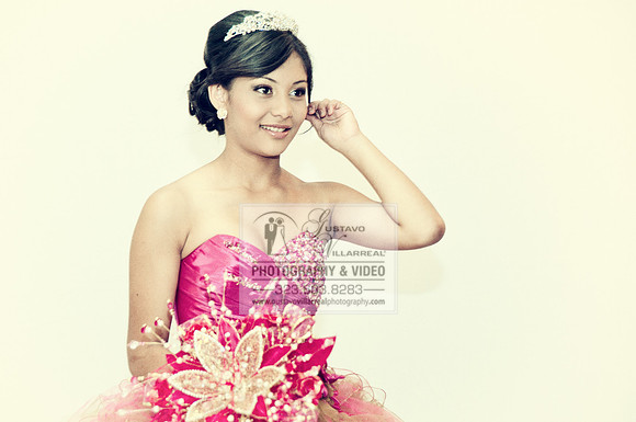 quinceaneras pictures in the Montebello City park, (323) 633-828