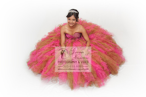 quinceaneras pictures in the Montebello City park, (323) 633-828