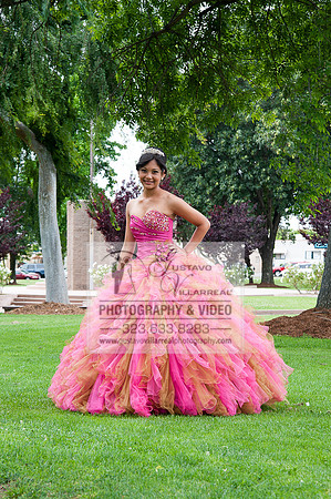 quinceaneras pictures in the Montebello City park, (323) 633-828