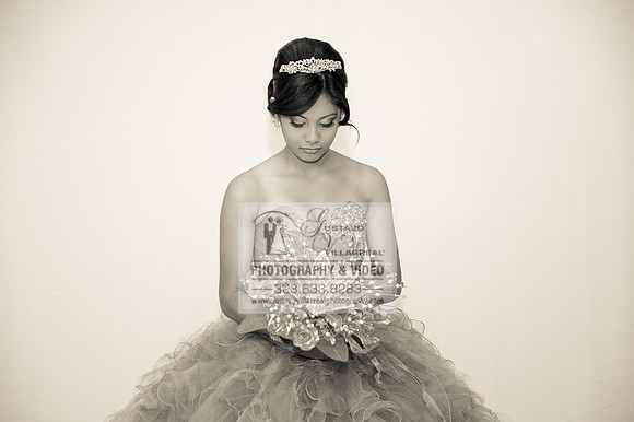 quinceaneras pictures in the Montebello City park, (323) 633-828