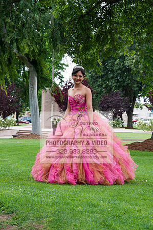 quinceaneras pictures in the Montebello City park, (323) 633-828