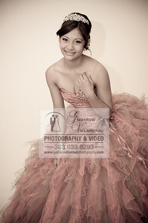 quinceaneras pictures in the Montebello City park, (323) 633-828