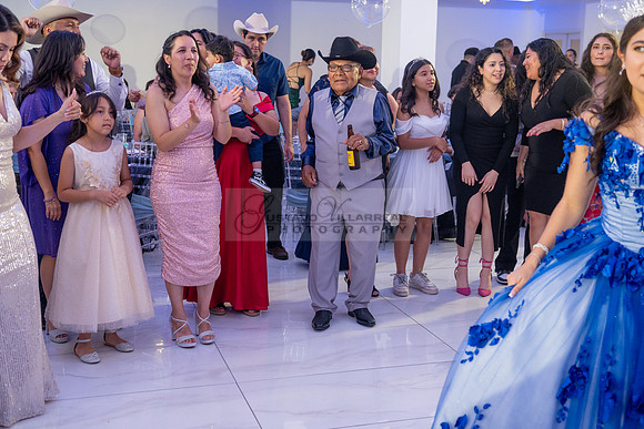 Violeta Noemi quinceanera celebration, photographer , videographer in Hacienda Heights Ca, Montebello Ca, Gustavo Villarreal Photography, 323-633-8283, www.gvphotoandvideo.com