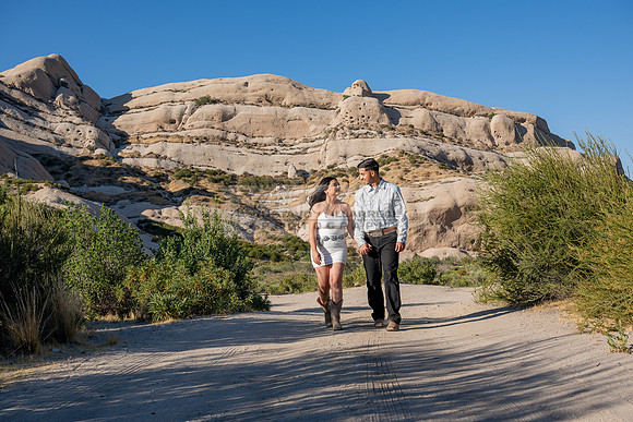 Steven and Genesis engagement photo session at Phelan Ca, weddings, quinceaneras by Gustavo Villarreal Photographer, videographer, 323-633-8283