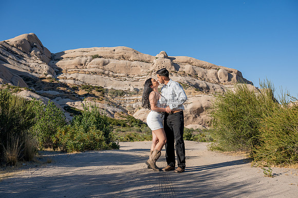 Steven and Genesis engagement photo session at Phelan Ca, weddings, quinceaneras by Gustavo Villarreal Photographer, videographer, 323-633-8283