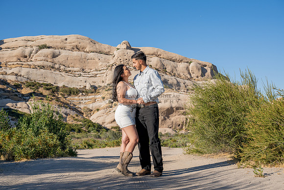 Steven and Genesis engagement photo session at Phelan Ca, weddings, quinceaneras by Gustavo Villarreal Photographer, videographer, 323-633-8283