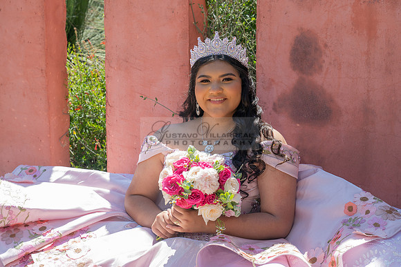 Sofia Mia quinceañera photos, videos, session, at Los Ageles Arboretum and Botanic Garden in Arcadia Ca, Gustavo Villarreal photographer, videographer, 323-633-8283, www.gvphotoandvideo.com