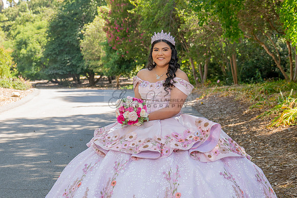 Sofia Mia quinceañera photos, videos, session, at Los Ageles Arboretum and Botanic Garden in Arcadia Ca, Gustavo Villarreal photographer, videographer, 323-633-8283, www.gvphotoandvideo.com