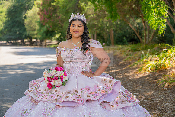 Sofia Mia quinceañera photos, videos, session, at Los Ageles Arboretum and Botanic Garden in Arcadia Ca, Gustavo Villarreal photographer, videographer, 323-633-8283, www.gvphotoandvideo.com