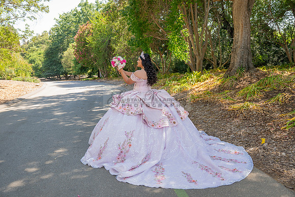 Sofia Mia quinceañera photos, videos, session, at Los Ageles Arboretum and Botanic Garden in Arcadia Ca, Gustavo Villarreal photographer, videographer, 323-633-8283, www.gvphotoandvideo.com