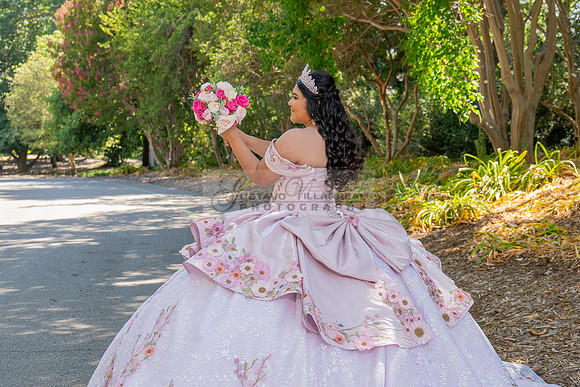 Sofia Mia quinceañera photos, videos, session, at Los Ageles Arboretum and Botanic Garden in Arcadia Ca, Gustavo Villarreal photographer, videographer, 323-633-8283, www.gvphotoandvideo.com