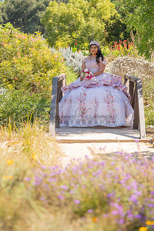 Sofia Mia quinceañera photos, videos, session, at Los Ageles Arboretum and Botanic Garden in Arcadia Ca, Gustavo Villarreal photographer, videographer, 323-633-8283, www.gvphotoandvideo.com