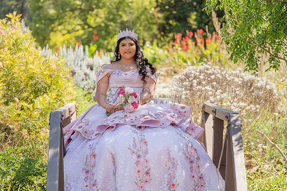 Sofia Mia quinceañera photos, videos, session, at Los Ageles Arboretum and Botanic Garden in Arcadia Ca, Gustavo Villarreal photographer, videographer, 323-633-8283, www.gvphotoandvideo.com