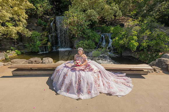 Sofia Mia quinceañera photos, videos, session, at Los Ageles Arboretum and Botanic Garden in Arcadia Ca, Gustavo Villarreal photographer, videographer, 323-633-8283, www.gvphotoandvideo.com