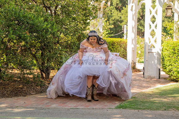 Sofia Mia quinceañera photos, videos, session, at Los Ageles Arboretum and Botanic Garden in Arcadia Ca, Gustavo Villarreal photographer, videographer, 323-633-8283, www.gvphotoandvideo.com