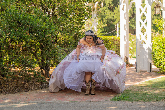 Sofia Mia quinceañera photos, videos, session, at Los Ageles Arboretum and Botanic Garden in Arcadia Ca, Gustavo Villarreal photographer, videographer, 323-633-8283, www.gvphotoandvideo.com