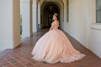 Grace Navarrete sweet 16 photo session at historic place in Pasadena California, Gustavo Villarreal Photographer, videographer, 323-633-8283, www.gvphotoandvideo.com
