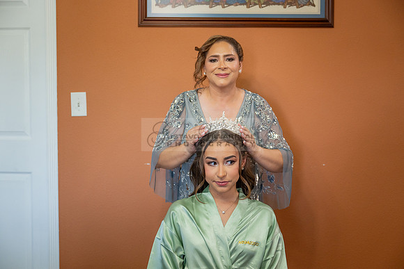 Mariajose quinceanera celebration, ceremony reception at Luminarias Restaurant in Monterey Park Ca, Gustavo Villarreal Photographer, videographer, 323-633-8283, www.gustavovillarreal.com