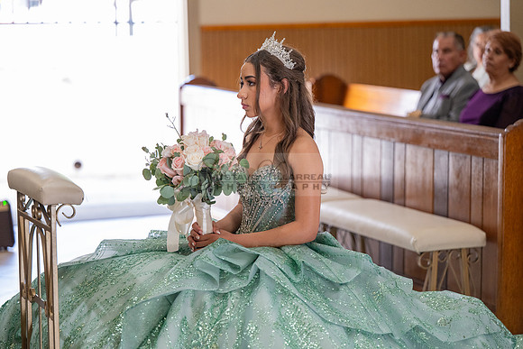 Mariajose quinceanera celebration, ceremony reception at Luminarias Restaurant in Monterey Park Ca, Gustavo Villarreal Photographer, videographer, 323-633-8283, www.gustavovillarreal.com