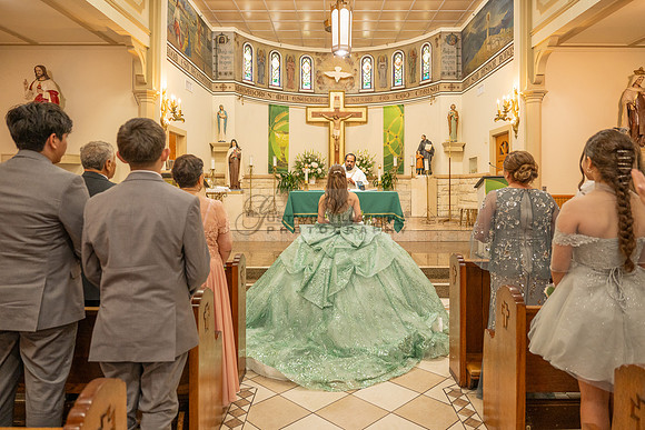 Mariajose quinceanera celebration, ceremony reception at Luminarias Restaurant in Monterey Park Ca, Gustavo Villarreal Photographer, videographer, 323-633-8283, www.gustavovillarreal.com