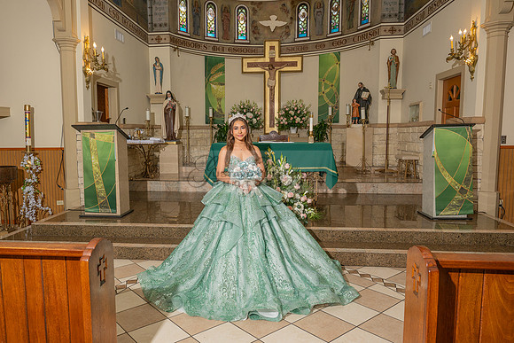Mariajose quinceanera celebration, ceremony reception at Luminarias Restaurant in Monterey Park Ca, Gustavo Villarreal Photographer, videographer, 323-633-8283, www.gustavovillarreal.com