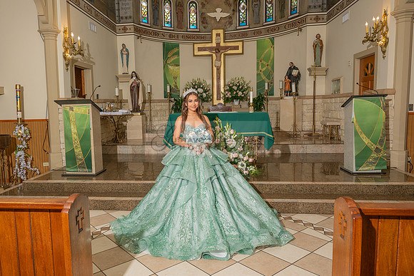 Mariajose quinceanera celebration, ceremony reception at Luminarias Restaurant in Monterey Park Ca, Gustavo Villarreal Photographer, videographer, 323-633-8283, www.gustavovillarreal.com