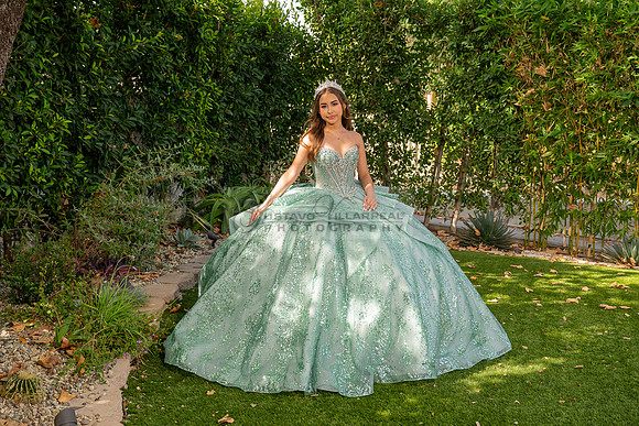Mariajose quinceanera celebration, ceremony reception at Luminarias Restaurant in Monterey Park Ca, Gustavo Villarreal Photographer, videographer, 323-633-8283, www.gustavovillarreal.com