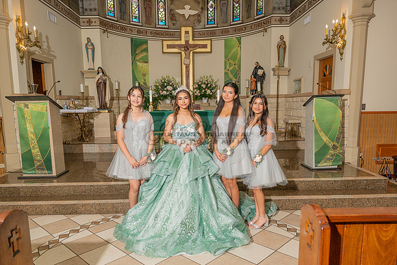 Mariajose quinceanera celebration, ceremony reception at Luminarias Restaurant in Monterey Park Ca, Gustavo Villarreal Photographer, videographer, 323-633-8283, www.gustavovillarreal.com