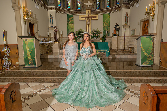 Mariajose quinceanera celebration, ceremony reception at Luminarias Restaurant in Monterey Park Ca, Gustavo Villarreal Photographer, videographer, 323-633-8283, www.gustavovillarreal.com