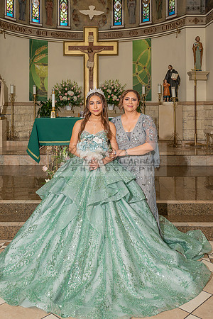 Mariajose quinceanera celebration, ceremony reception at Luminarias Restaurant in Monterey Park Ca, Gustavo Villarreal Photographer, videographer, 323-633-8283, www.gustavovillarreal.com