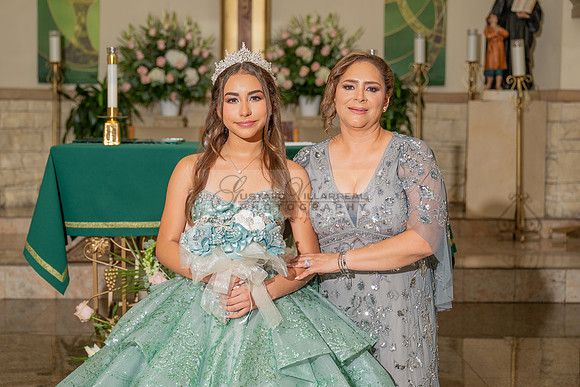 Mariajose quinceanera celebration, ceremony reception at Luminarias Restaurant in Monterey Park Ca, Gustavo Villarreal Photographer, videographer, 323-633-8283, www.gustavovillarreal.com