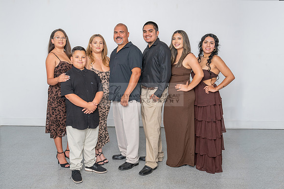 Jason family portraits in Whittier Ca, Gustavo Villarreal Photography, 323-633-8283, www.gvphotoandvideo.com